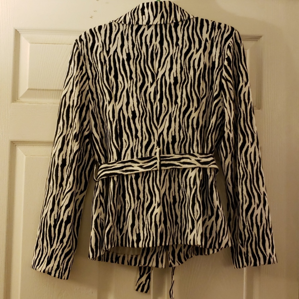 Jacket - Picture 2 of 3